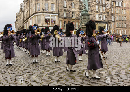 Edinburgh, Scotland, UK. 30th Mar, 2015. The Right Honourable Lord Lyon King of Arms has summoned a new UK Parliament from Edinburgh, in a ceremony which dates back to before the Union of 1707.  The Royal Proclamation was given by Lord Lyon King of Arms at the Mercat Cross at 3pm on Monday 30th March 2015, marking the dissolution of parliament.   Credit:  Richard Dyson/Alamy Live News   Stock Photo