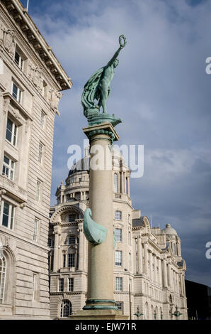 The Cunard war memorial, a bronze figure of Victory on a Roman Doric column in granite. Liverpool, UK Stock Photo