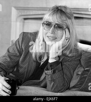 Cynthia Lennon, poses for photographs, 10th November 1984. Stock Photo