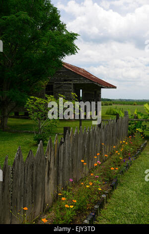 Laura historic Antebellum Creole plantation Slave cabin garden gardens circa 1840 Vacherie New Orleans Louisiana  RM USA Stock Photo