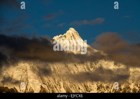 Meri Snow Mountain, Shangri La, Diqing Tibetan Autonomous Region, Yunnan, China Stock Photo