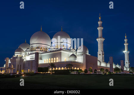 Sheikh Zayed Grand Mosque in Abu Dhabi Stock Photo