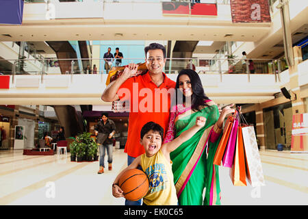 indian Parents and son mall shopping Stock Photo