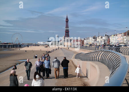 Blackpool UK, 4th April 2015. Weather news, A fantastic sunny Easter Saturday in Blackpool Lancashire. Large crowds flock to the resort to enjoy the sunny weather this Easte. A great early start to the holiday season with the nGuest houses and hotels full and lots of families out enjoying the seaside a great confidence boost  for the Blackpool is back campaign.  Credit: Gary Telford/Alamy live news Stock Photo