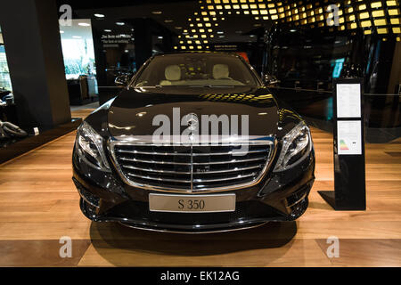 BERLIN - JANUARY 24, 2015: Full-size luxury car Mercedes-Benz S350 BT Lang (W222). Produced since 2013. Stock Photo