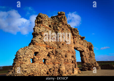 The only standing wall of the bath house at the Wroxeter Roman city in Wroxeter, Shropshire, England, UK. Stock Photo