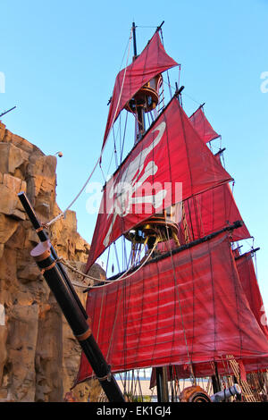 Pirate ship mast at Treasure Island hotel and casino as seen from Las ...