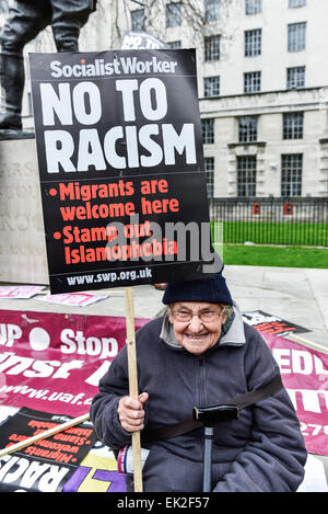 An elderly anti-fascist demonstrating against Pergida in Whitehall. Stock Photo