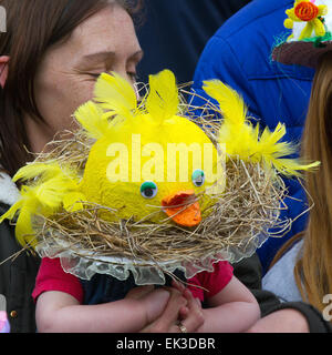 Decorated Easter bonnet hat parade, creative arts and crafts design, hat creations, egg-citing competition, fun Easter crowns, decorative toppers, designs & skills, egg-sellent entry on Easter Monday in Avenham Park, Preston, Lancashire, UK Stock Photo