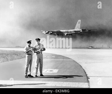 Rod Taylor, Rock Hudson, on-set of the Film 'A Gathering of Eagles', 1963 Stock Photo