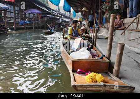 Thailand, Bangkok: 14th march 2007 - the Floating Market - EDITORIAL Stock Photo