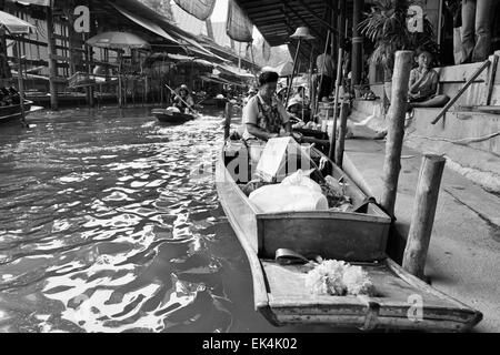 Thailand, Bangkok: 14th march 2007 - the Floating Market - EDITORIAL Stock Photo