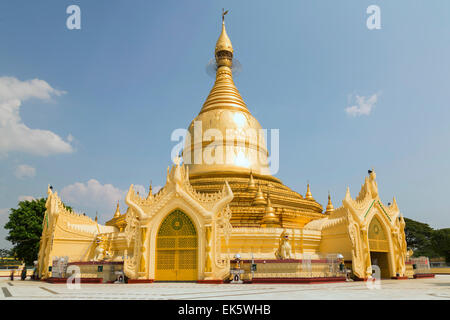 Maha Wizara Pagoda was built in 1980 to commemorate the convening of all sects of the Buddhist monastic order. Yangon, Myanmar Stock Photo
