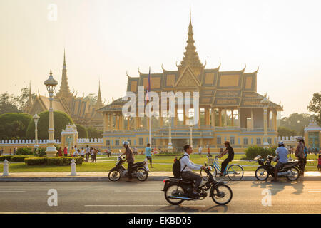 The Royal Palace, Phnom Penh, Cambodia, Indochina, Southeast Asia, Asia