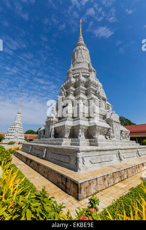 Stupa in the Royal Palace, in the capital city of Phnom Penh, Cambodia, Indochina, Southeast Asia, Asia Stock Photo