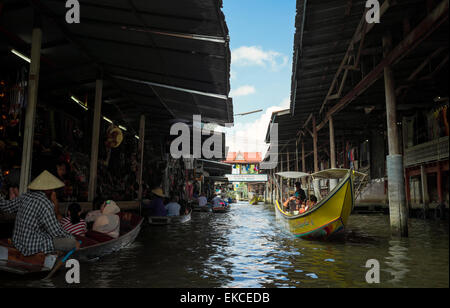 Damnoen Saduak floating market, Bangkok Stock Photo
