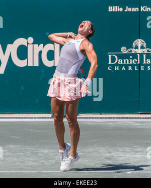 Charleston, SC, USA. 9th Apr, 2015. Charleston, SC - Apr 09, 2015: Andrea Petkovic (GER) [3] serves to Madison Brengle (USA) during their match during the Family Circle Cup at the Family Circle Tennis Center in Charleston, SC.Andrea Petkovic advances by winning 6-4, 6-4 against Madison Brengle Credit:  csm/Alamy Live News