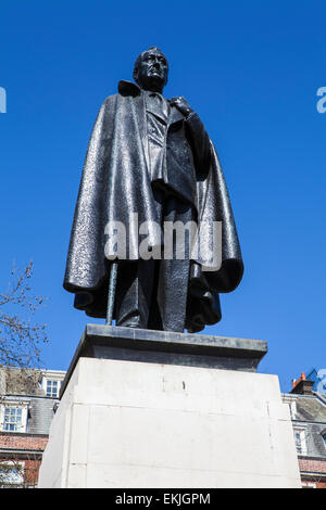A statue of Franklin D. Roosevelt (the 32nd President of the United States), situated in Grosvenor Square in London. Stock Photo