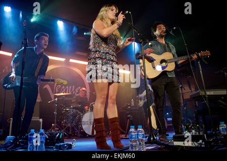 Glasgow, Scotland, UK. 10th Apr, 2015. UK Country band The Shires perform in Glasgow on Friday 10th April 2015 Credit:  John Graham / Bassline Images/Alamy Live News Stock Photo