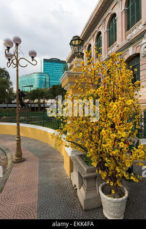 Saigon Post Office at Lunar New Year, Vietnam Stock Photo