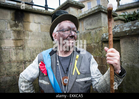 The Bury Pace Eggers perform their traditional English folk custom play in and around the pubs of Ramsbottom at Easter Stock Photo
