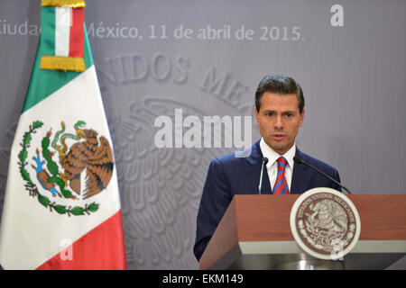 Mexico City, Mexico. 11th Apr, 2015. Image provided by Mexico's Presidency shows Mexican President Enrique Pena Nieto delivering a speech during a press conference after attending the 7th Summit of the Americas, in Mexico City, capital of Mexico, April 11, 2015. Credit:  Mexico's Presidency/Xinhua/Alamy Live News Stock Photo