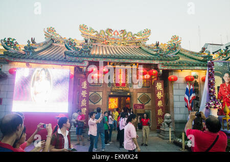 Wat Mangkon Kamalawat during chinese new year celebration in Yaowarat of Bangkok Stock Photo