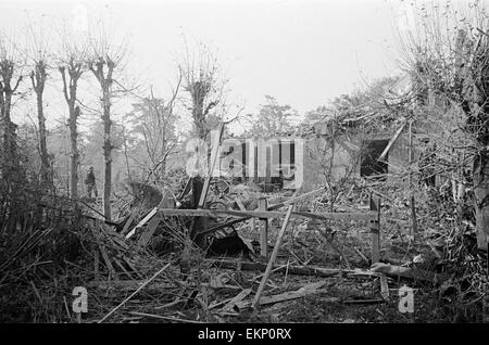 V2 Rocket incident at Tewkesbury Terrace, Bounds Green Road, Southgate. Parts of the rocket after the explosion. 16th September 1944. Stock Photo