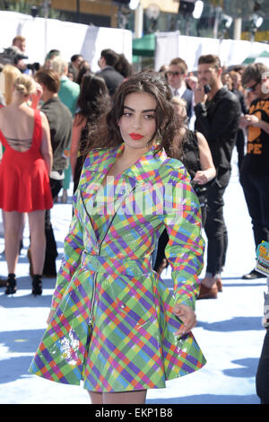 Los Angeles, California, USA. 12th Apr, 2015. Charli XCX attends The 2015 MTV Movie Awards at Nokia Theatre L.A. Live in Los Angeles, USA, on 12 April 2015. Credit:  dpa picture alliance/Alamy Live News Stock Photo
