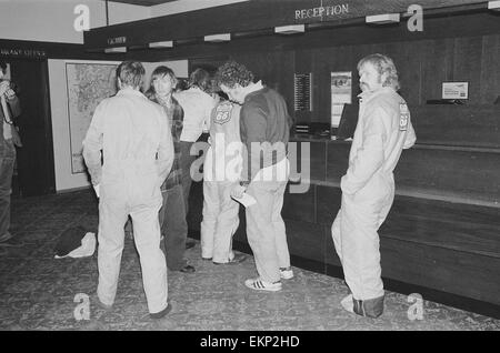 Alexander Kielland Disaster March 1980. The Alexander Kielland was a Norwegian semi submersible drilling rig that capsized whilst working in the Ekofisk Old Field on the evening of 27th March 1980. Killing 123 people in the accident Pictured: Survivors fr Stock Photo