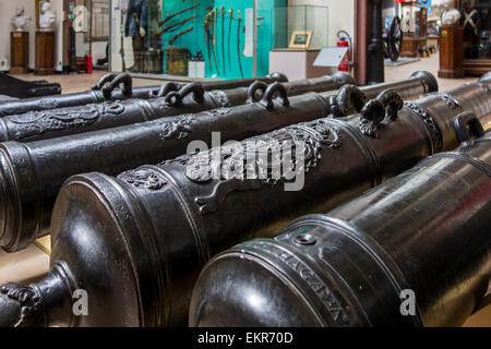 18th and 19th century muzzleloading cannon barrels at the Royal Museum of the Army and of Military History in Brussels, Belgium Stock Photo