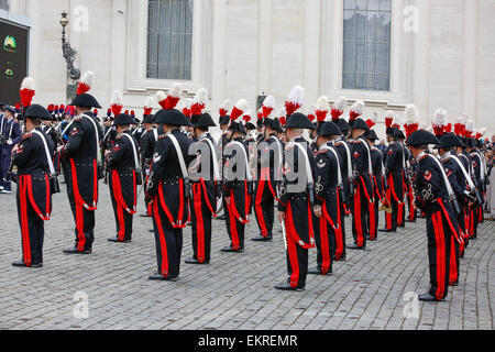 Vatican City, Vatican. 05th Apr, 2015. The Military Corps parade during the Holy Mass in St. Peter's Square in Vatican City to celebrate the traditional 'Urbi et Orbi' of Easter. During the ceremony, Pope Francis blessed the faithful and talked about the hard moment for the world's peace © Davide Fracassi/Pacific Press/Alamy Live News Stock Photo