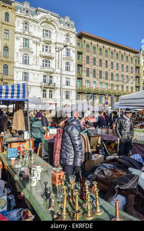 Vienna Naschmarkt Linke Wienzeile flea market antique market with buildings of 1900 in the background Stock Photo