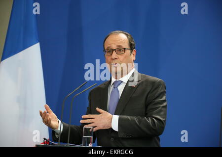 Berlin, Germany. 31st Mar, 2015. President Francois Hollande gives a statement during press conference with Chancellor Angela Merkel. © Madeleine Lenz/Pacific Press/Alamy Live News Stock Photo