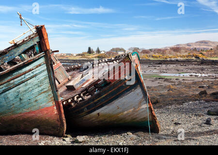 Old wooden boat abandoned on Salen beach, Isle of Mull, Scotland Stock Photo