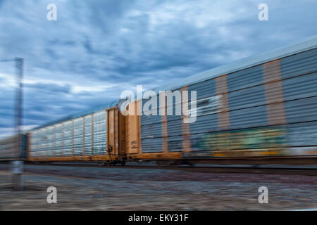 Freight train in Kern County, San Joaquin Valley, California, USA Stock Photo