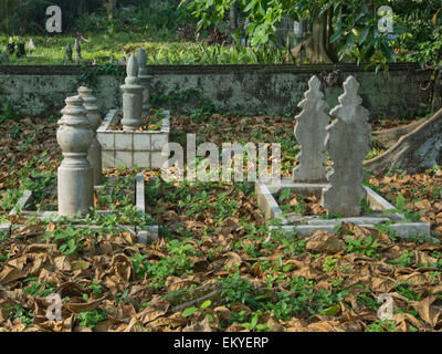 Malay cemetery next to Malabar mosque, Singapore Stock Photo