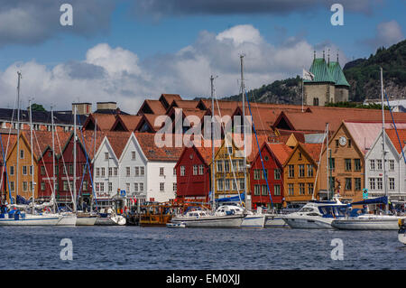 BERGEN/NORWAY 10TH JULY 2006 - Yachts in the harbour with Bryggen in the background Stock Photo