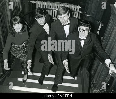 THE SEEKERS Australian pop group in 1965. From left: Judith Durham, Keith Potger, Bruce Woodley, Athol Guy. Photo : Tony Gale Stock Photo