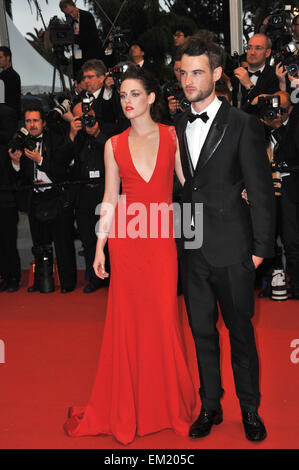 CANNES, FRANCE - MAY 25, 2012: Kristen Stewart & Tom Sturridge at the gala screening of 'Cosmopolis' in Cannes. May 25, 2012 Cannes, France Stock Photo