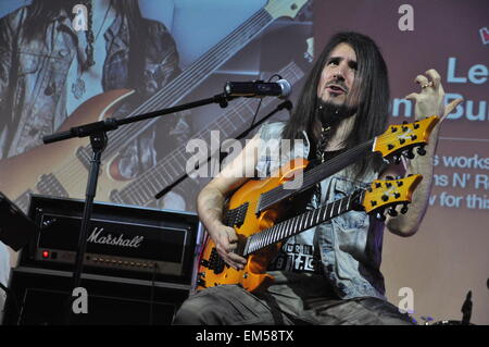 Jakarta, Indonesia. 16th Apr, 2015. Gun N’ Roses guitarist Ron 'Bumblefoot' Thal sharing knowledge of guitar playing techniques at Guitar Clinic in @america, Pacific Place Jakarta, Indonesia, Thursday, April 16, 2015. Credit:  Dani Daniar/Alamy Live News Stock Photo