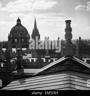 View from the rooftop of Oxford university aerial view acedemic institutions roof Circa 1950 Stock Photo