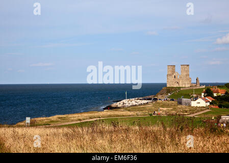 RS 2176. Reculver Country Park, Reculver Towers, Kent, England Stock Photo