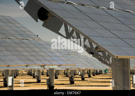 Borrego Springs, California, USA. 11th Apr, 2015. Solar panels at solar energy power plant in Borrego Springs. © Stan Sholik/ZUMA Wire/Alamy Live News Stock Photo