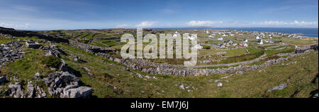 Village on the Aran Islands with stone walls, Inis Oirr, Aran Islands, Ireland Stock Photo