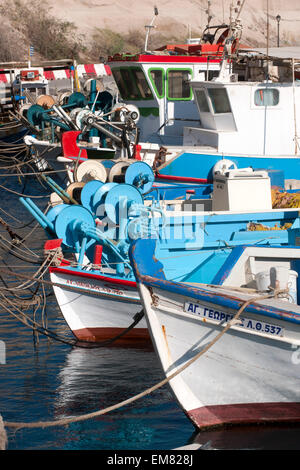 Griechenland, Kykladen, Santorini, Vlichada, Fischerhafen Stock Photo