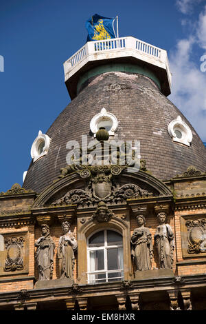 UK, England, Yorkshire, Scarborough, St Nicholas Cliff, Grand Hotel, statuary decorating tower Stock Photo