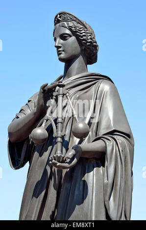 London, England, UK. Statue on Holborn Viaduct: 'Science' (William Farmer and William Brindley; 1868-69) Stock Photo