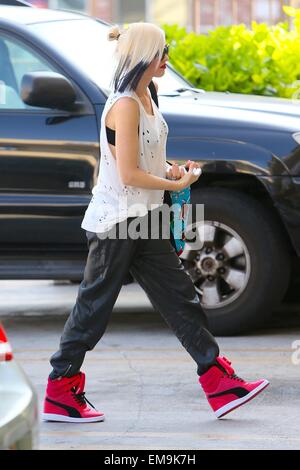 Gwen Stefani spotted at the acupuncture clinic with her youngest son Apollo Rossdale  Featuring: Gwen Stefani Where: Los Angeles, California, United States When: 13 Oct 2014 Stock Photo