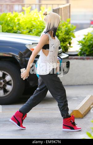 Gwen Stefani spotted at the acupuncture clinic with her youngest son Apollo Rossdale  Featuring: Gwen Stefani Where: Los Angeles, California, United States When: 13 Oct 2014 Stock Photo